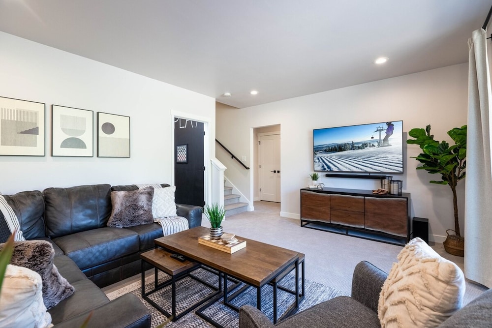 Hot Tub- Spacious-4br-deer Valley-mountain-view