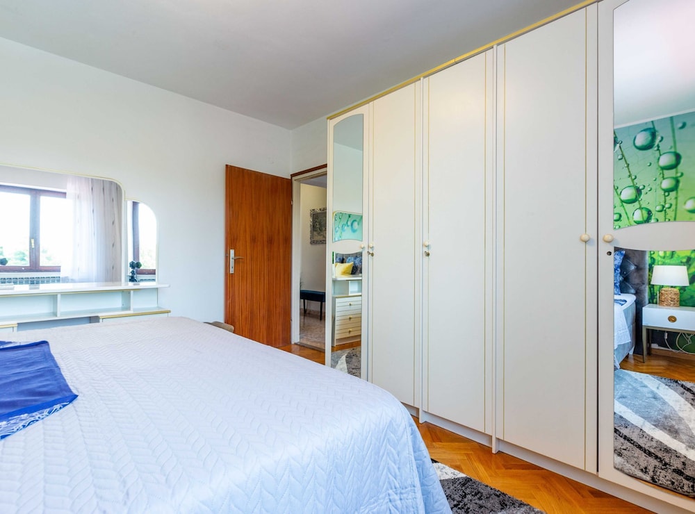 Zadar Lavish and Luxurious Apartment With Private Pool