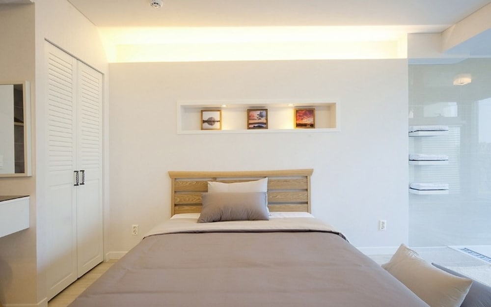 Seogwipo Commas and Resort view 4
