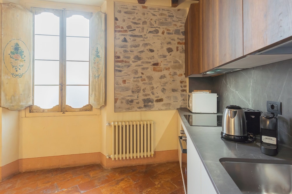 Antiche Mura by Rent all Como
