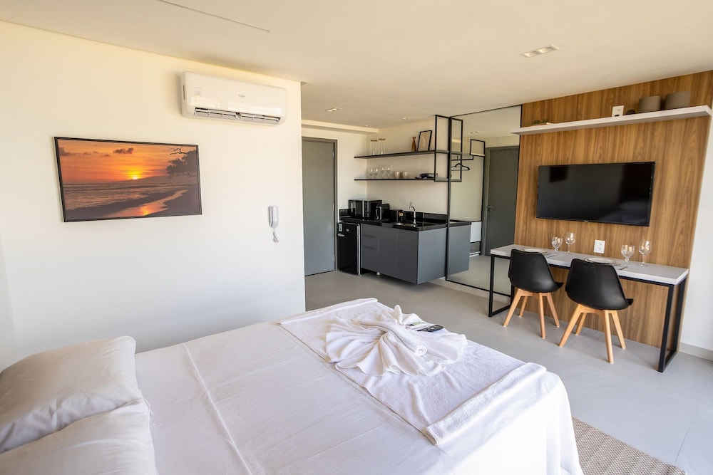 Breeze Residence By Carpediem