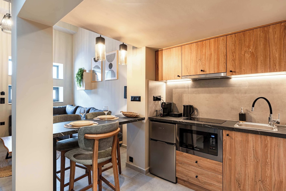 Noemi City Lofts