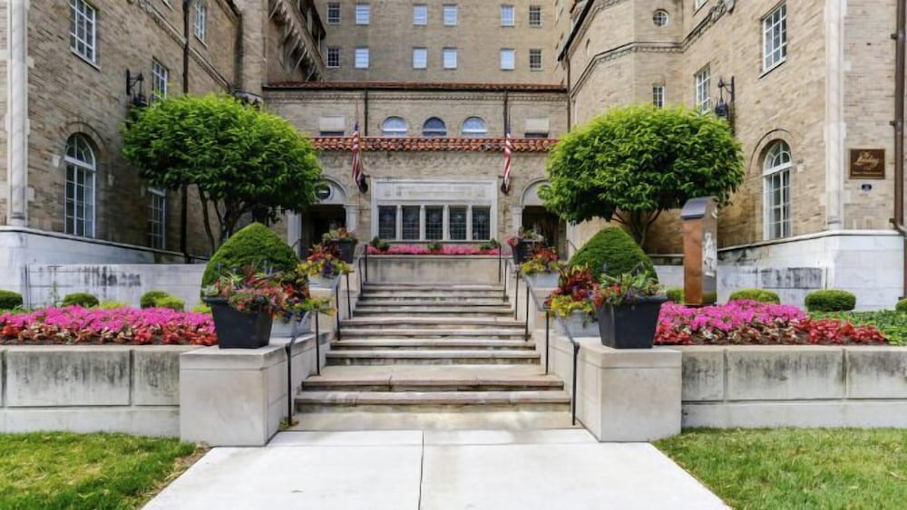 Landing Apartments Dayton