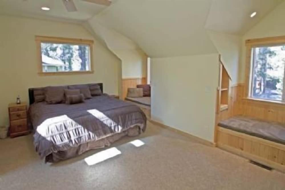 Lake Tahoe Vacations - Pine Needle Meadows - Property Image 17
