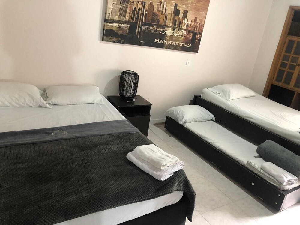 Memphis Hostal - Hostel