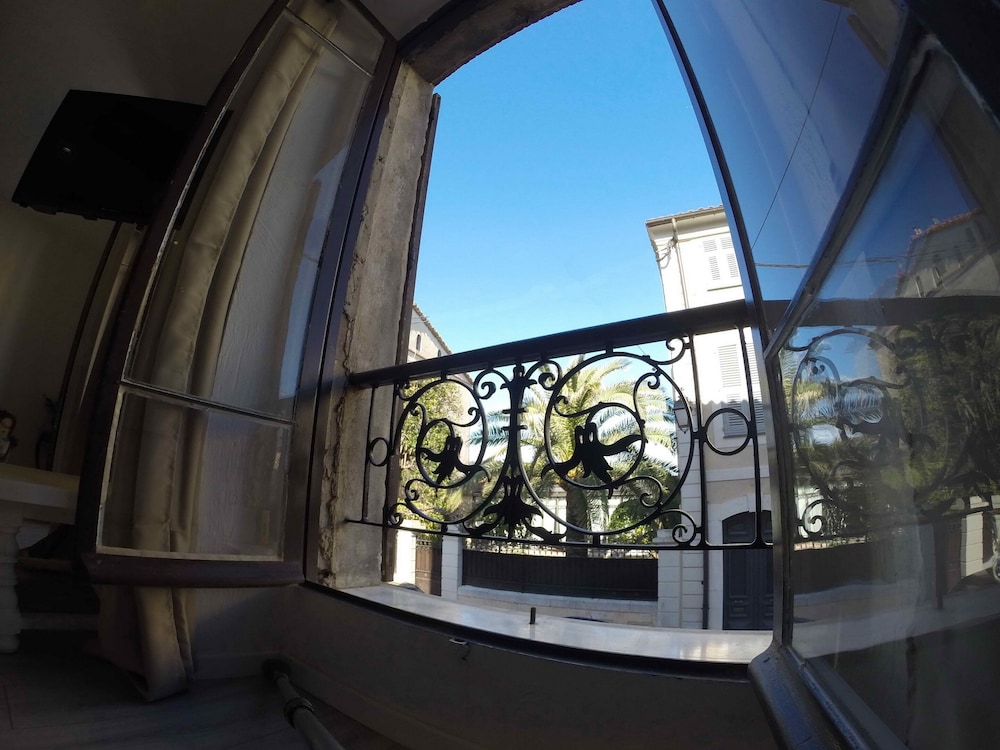 Maison Carles BnB