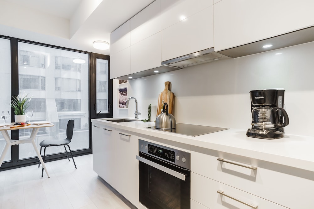 Sarkar Suites - Cumberland Street - Image 2