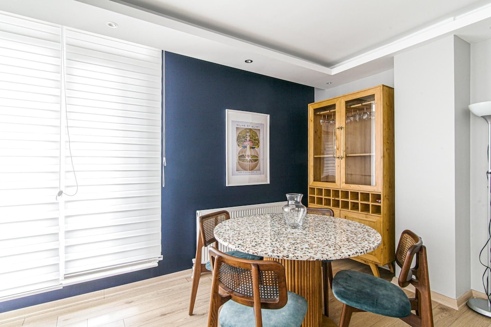 Central and Tastefully Designed Flat in Besiktas