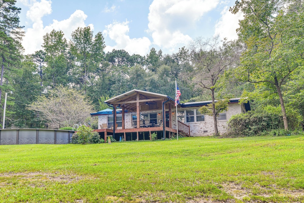 Pool & Deck: Pond-view Getaway in Newnan!