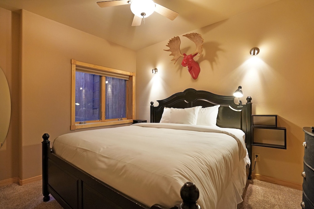 Bighorn Mountain 19b 2 Bedroom Condo by RedAwning - Property Image 22