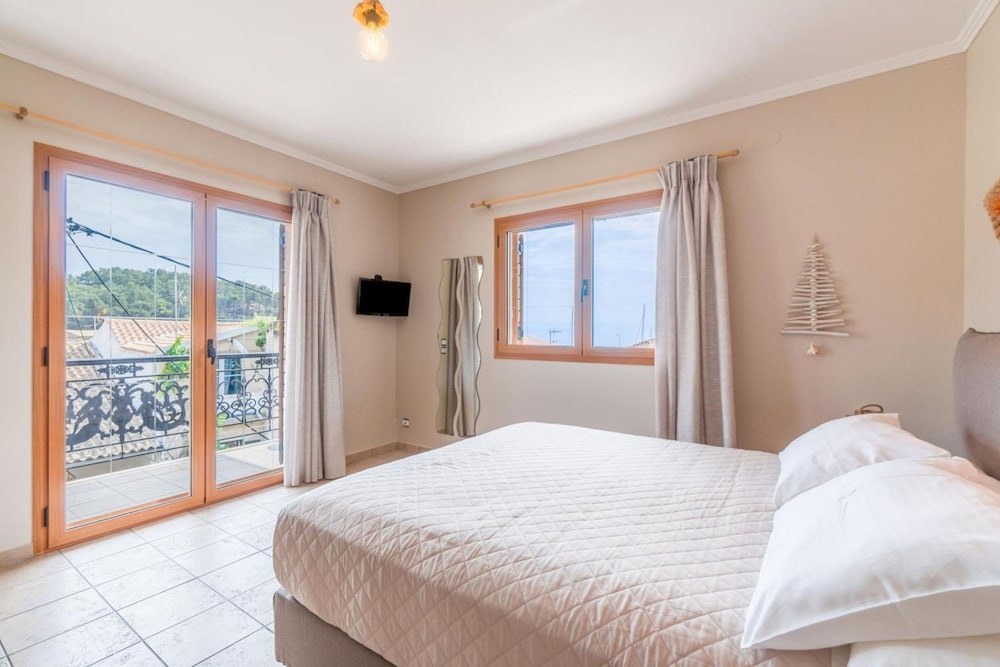Paxi Apt in Gaios With 1 Bedrooms and 1 Bathrooms