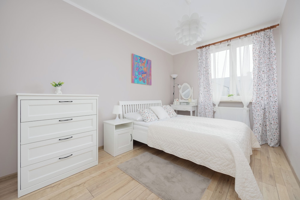 Warsaw Apartment With Parking by Renters view 2