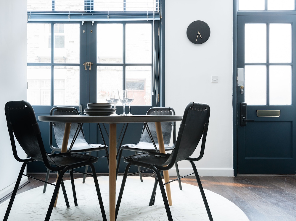 The Paddington Studio - Cool & Stylish 1BDR Mews in Paddington