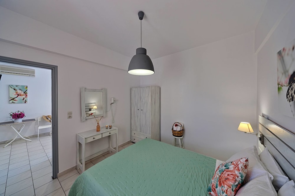 Letta's Apartments