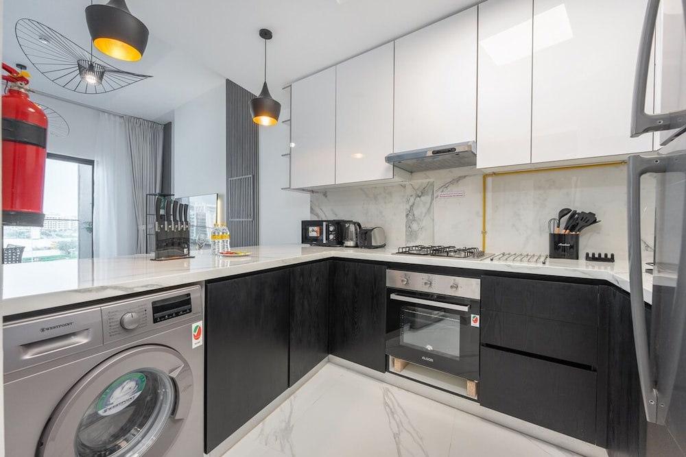 Awesome 1-bedroom in Al Barshaa South Near to Dubai Adventures