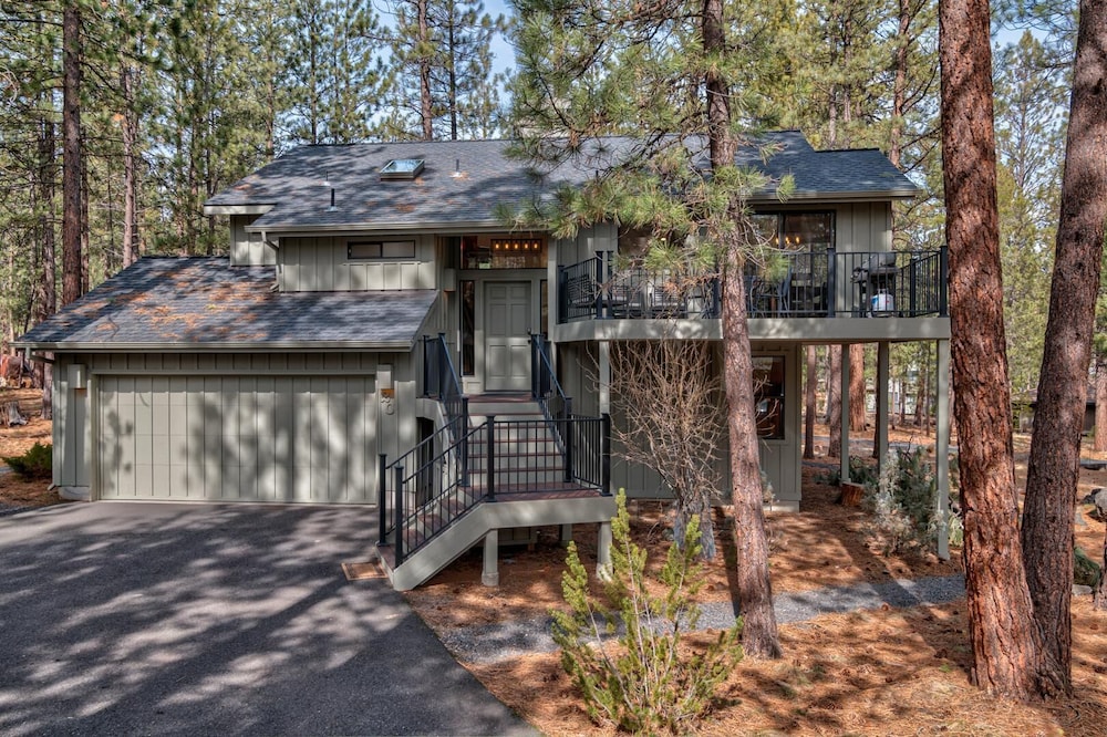 Diamond Peak Lane 20