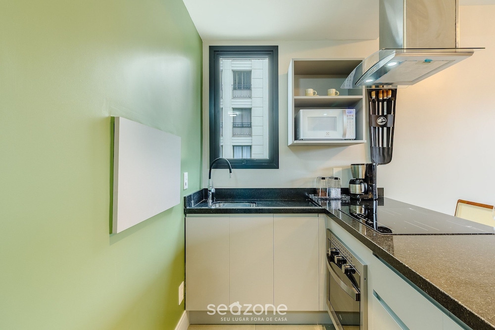 Apartment in Condominium With Gym in PoA - Ips0701