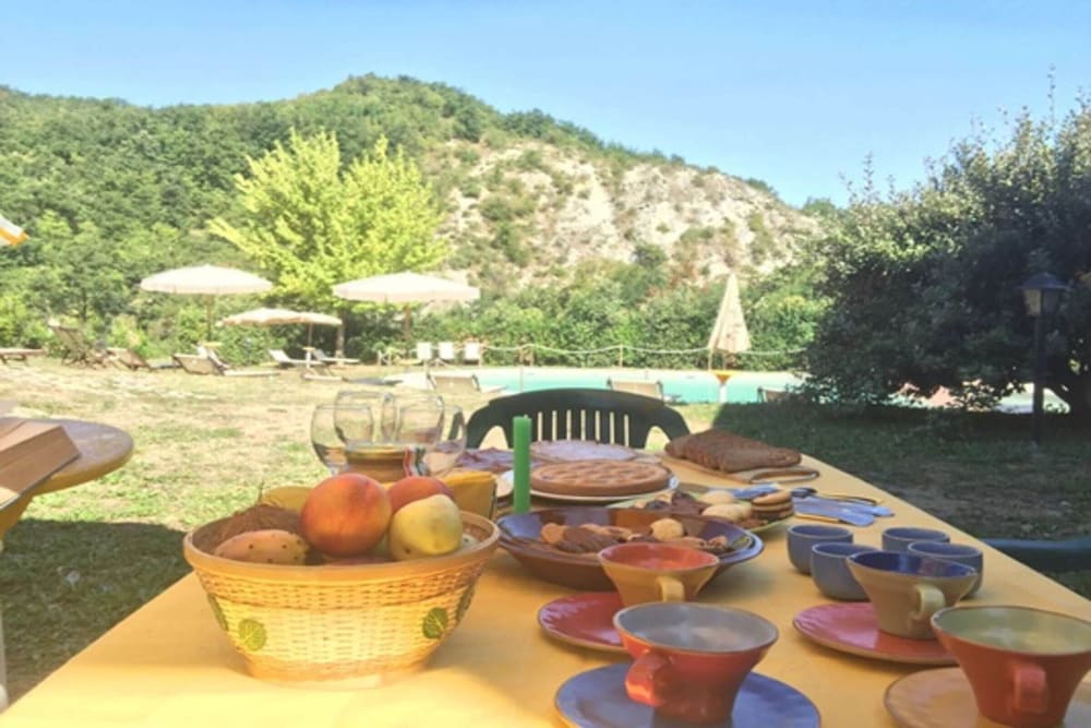 Apartment in Marche Near Urbino and Pool