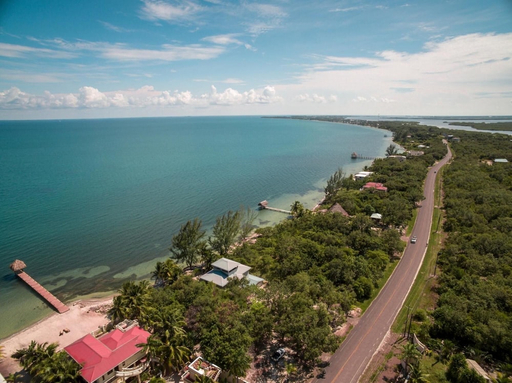 Villa Mission Bay in Belize City