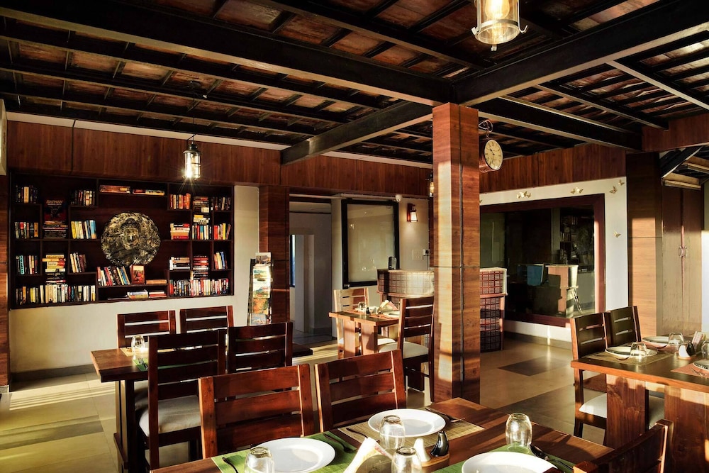 Ibex Resorts, Valparai (Tale Rock)