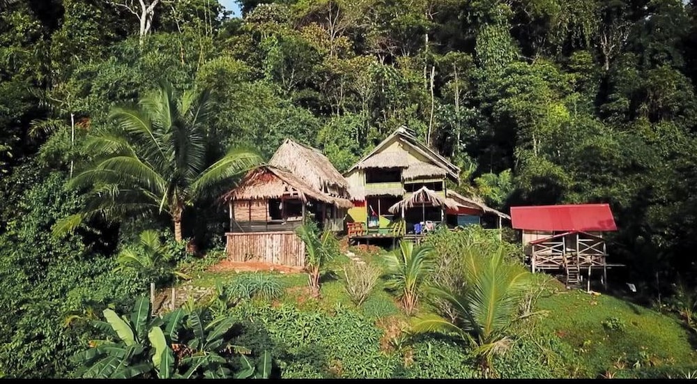 Lodge El Amargal Reserva Natural, Ecoturismo & Surf
