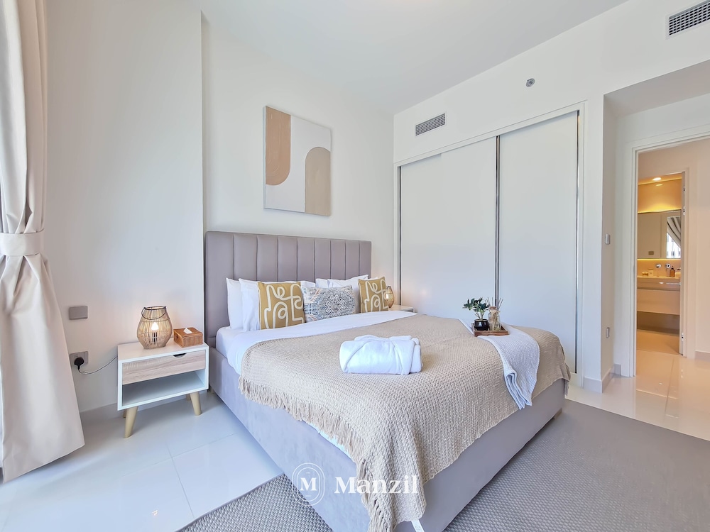 Stylish1BR at PalmJumeirah Private Beach