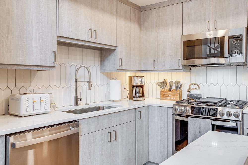 Walk to Cooper Creek Square: Condo w/ Hot Tub!