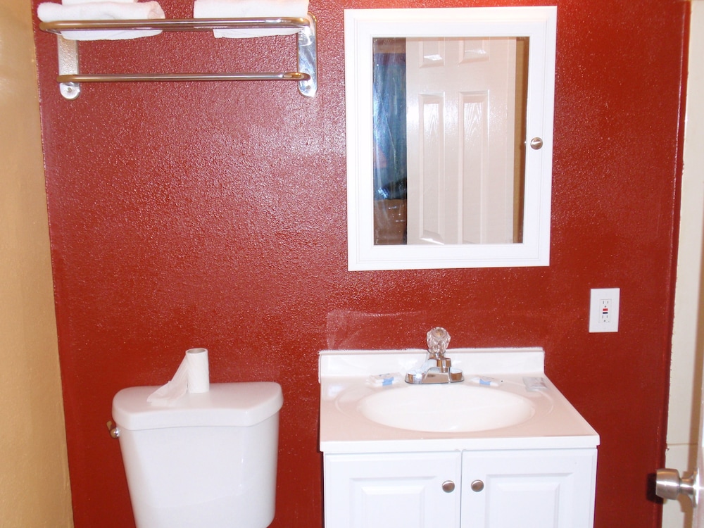 Oakland Vacations - M B Motor Inn - Property Image 10