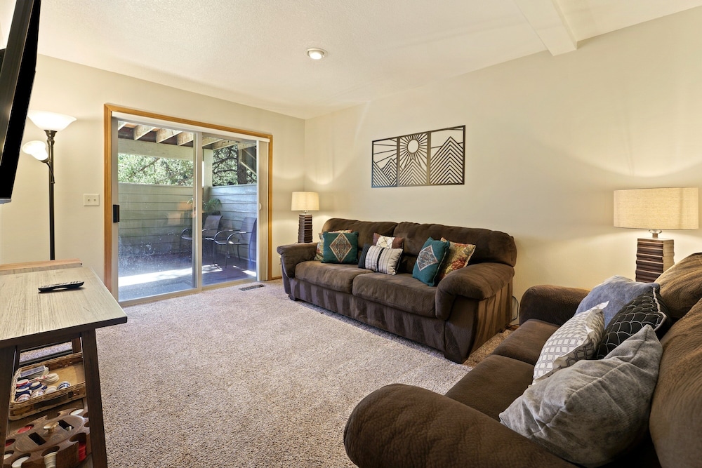 6 Approach 4 Bedroom Home
