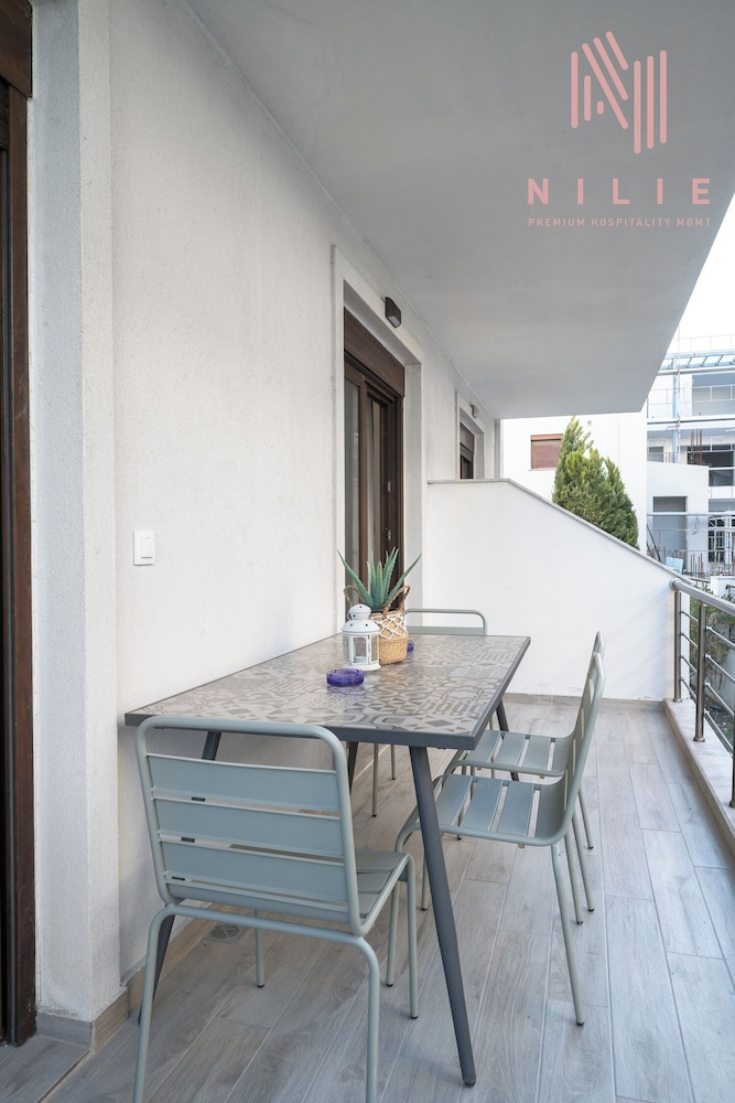 Azur Residences, Nilie Hospitality MGMT