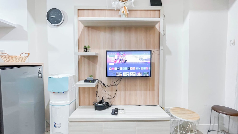 Comfort And Minimalist 1Br Apartment Vida View Makassar