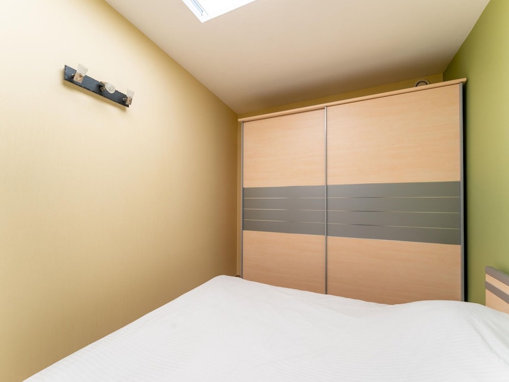 Bright Coastal Stay in Bredene