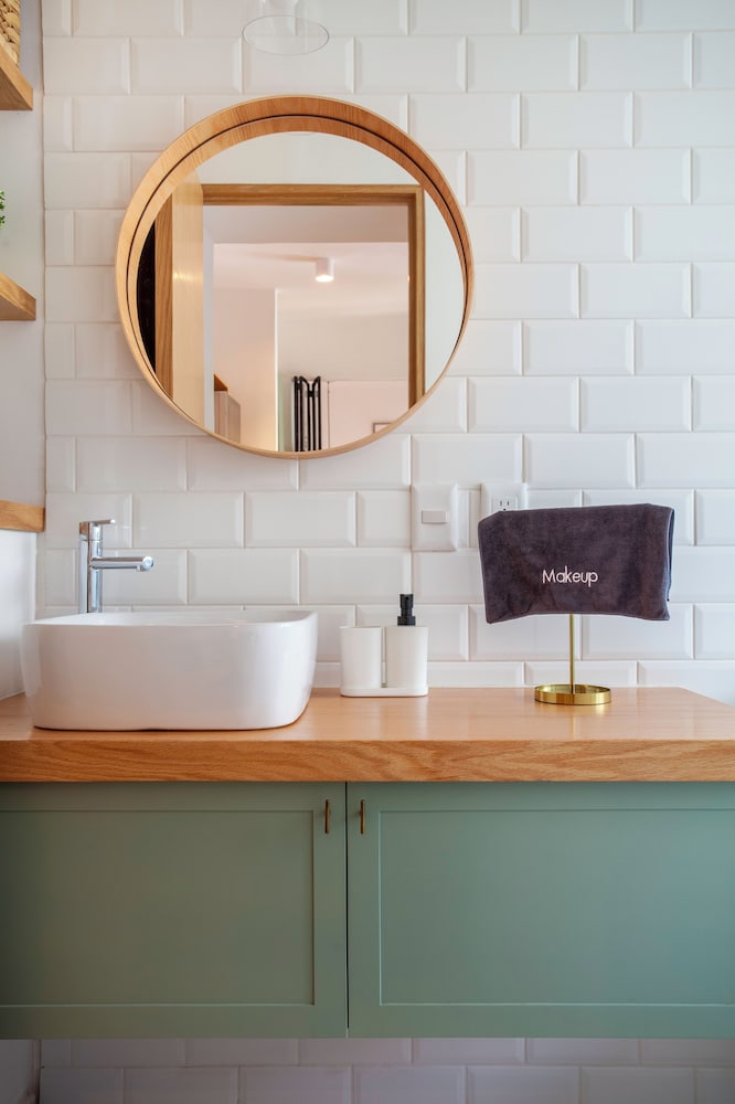 Bright & sweet unit in middle Polanco