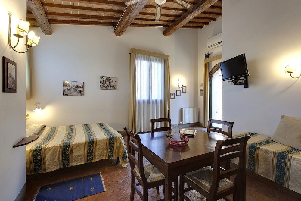 Farm House La Presura view 2