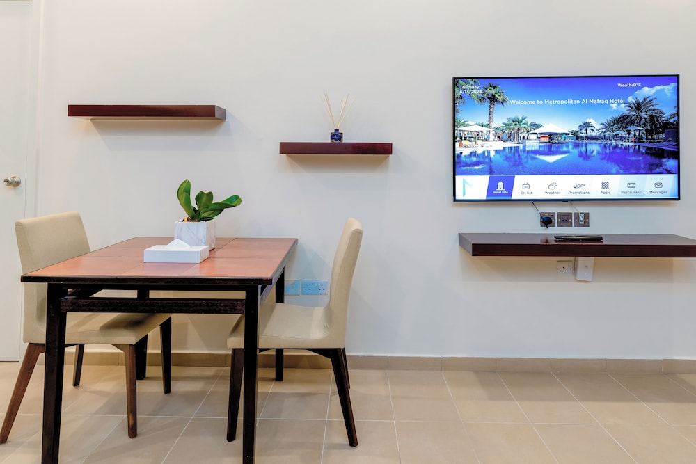 Abu Dhabi Vacations - Metropolitan Al Mafraq Hotel - Property Image 45