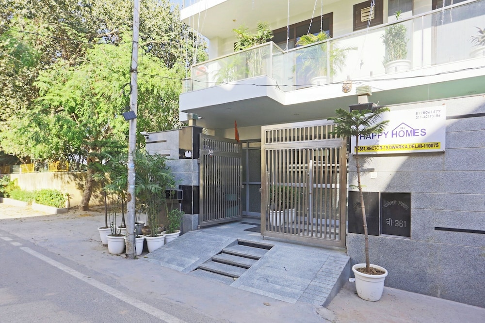 Hotel Aerostar Gold Near Yashobhoomi