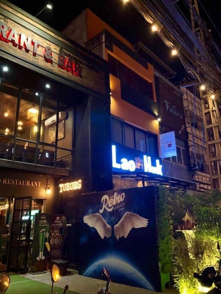 Lao Huk Bed and Cafe - Hostel