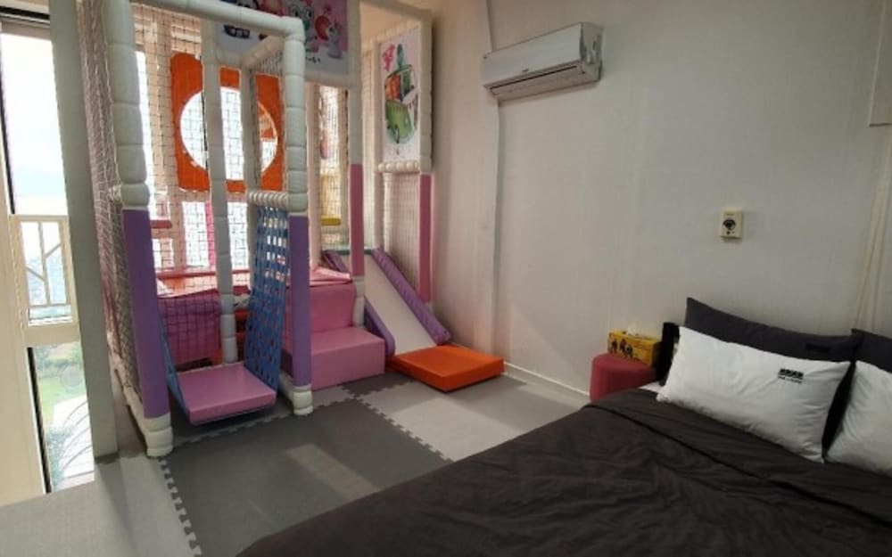 Geoje Sea and Blue Pool Villa view 3
