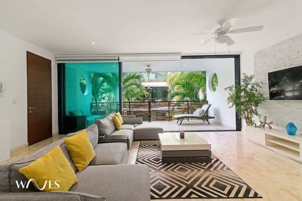 2 Br. Luminous and Spacious Pool View Apt