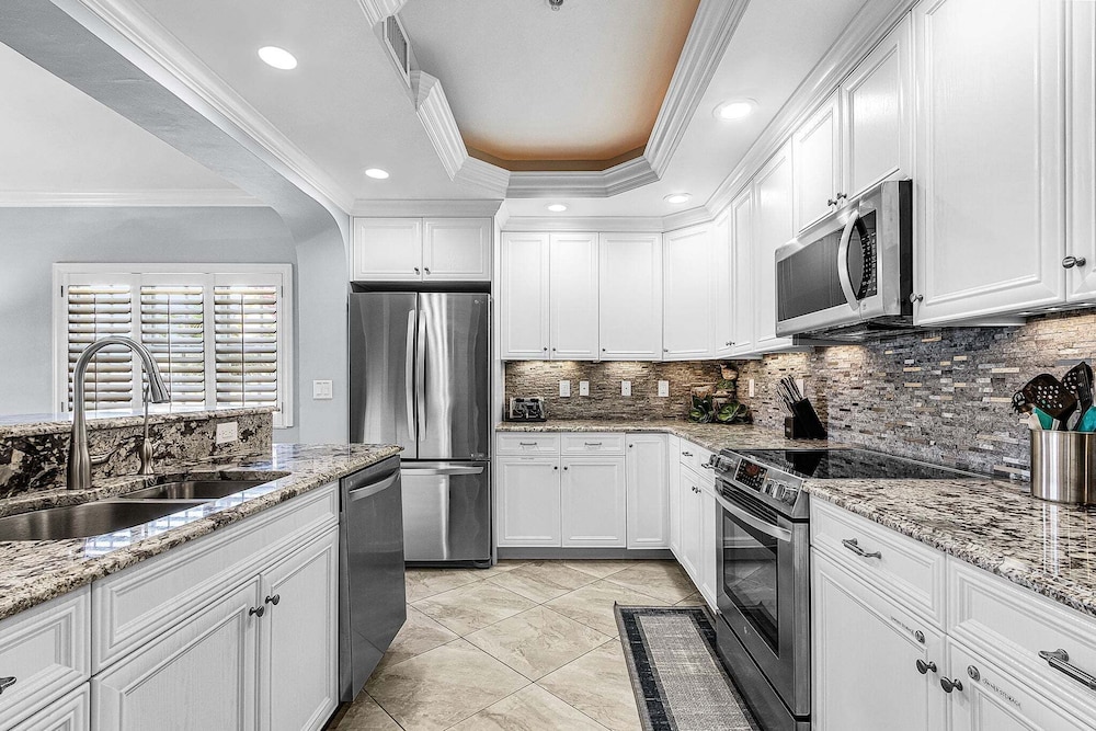 Bella Lago 444 ~ Beautifully Updated Condo Just Across The Street From The Beach! 3 Bedroom Condo by RedAwning