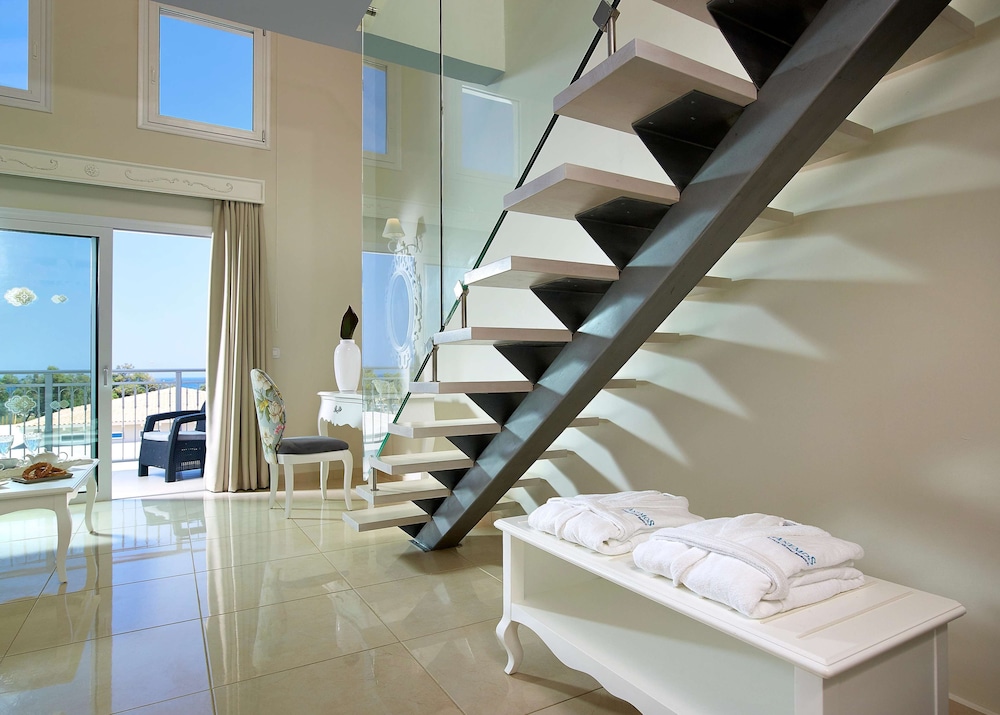 Anemos Luxury Grand Resort