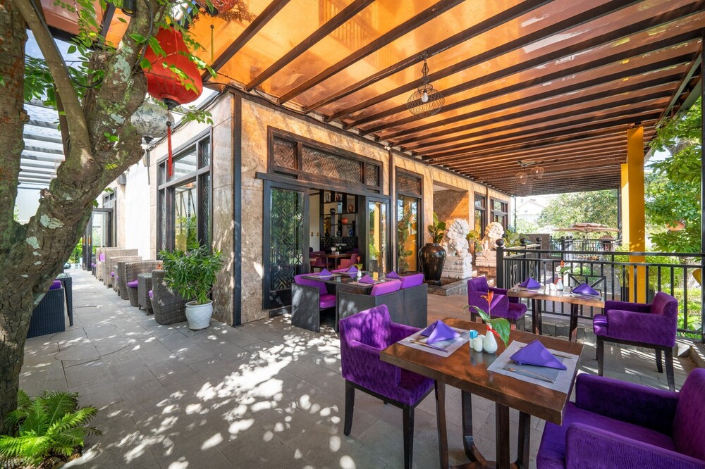 Royal Riverside Hoi An Hotel