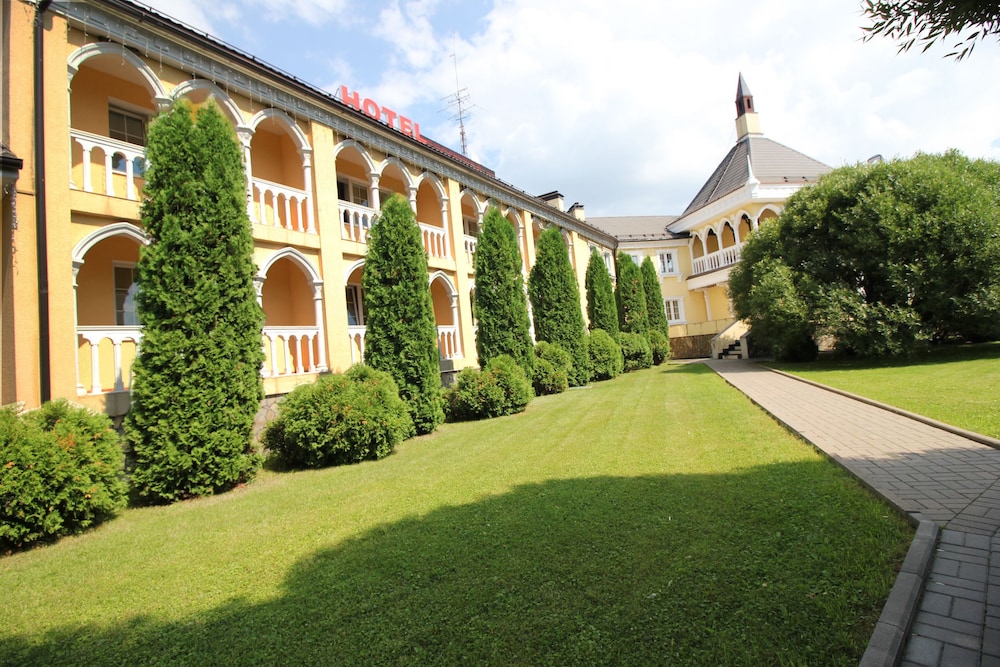 Photo 19
