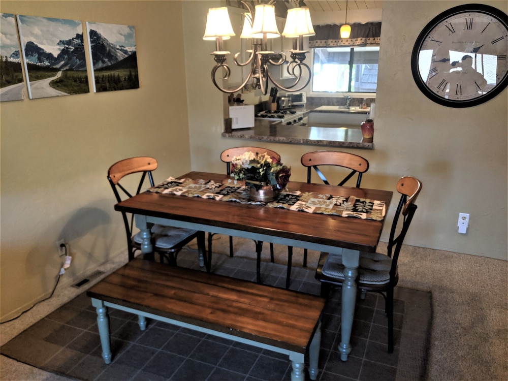 Snow Summit Townhouse Rentals & Sales