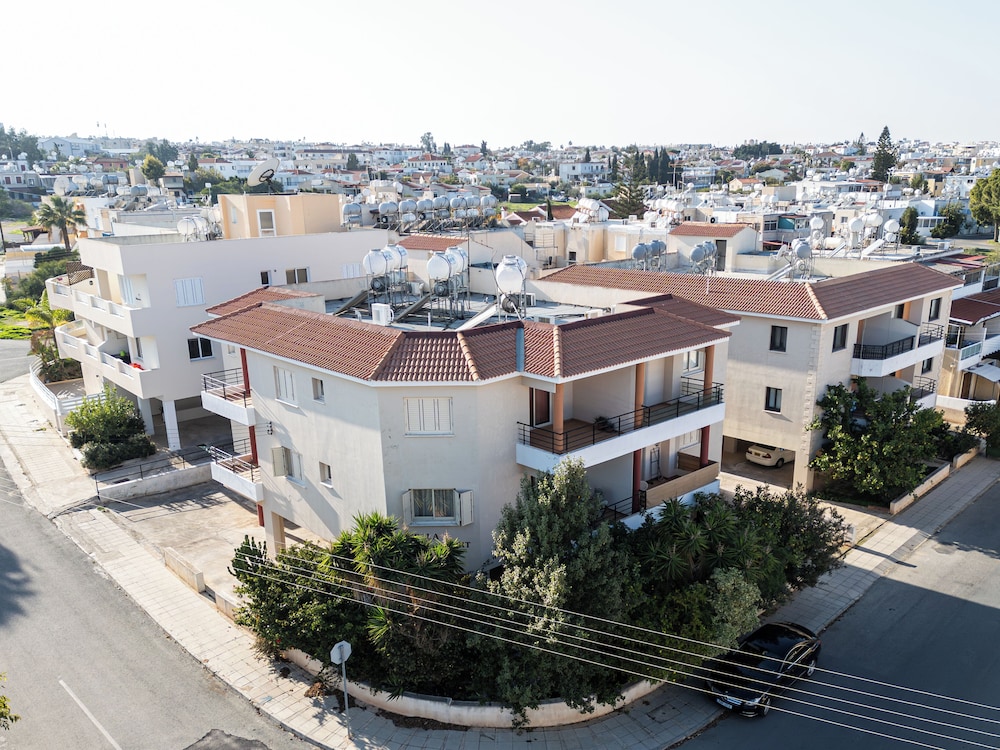Sunrise 2 Bedroom Paralimni - Newly Furnished