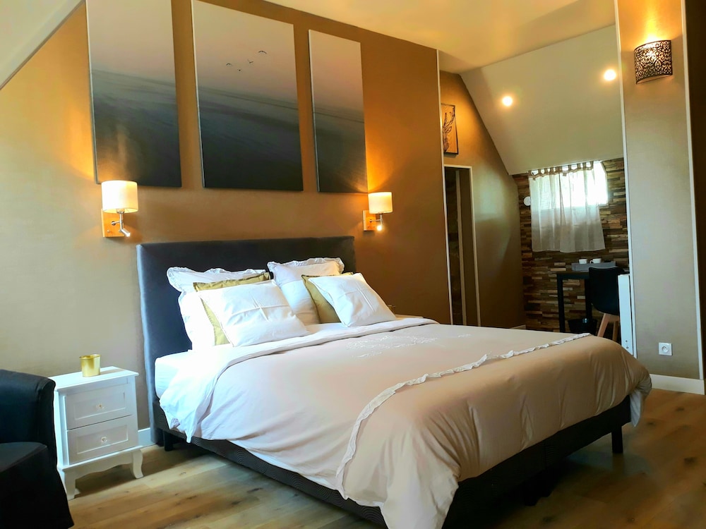 Le Manoir des Haies view 5