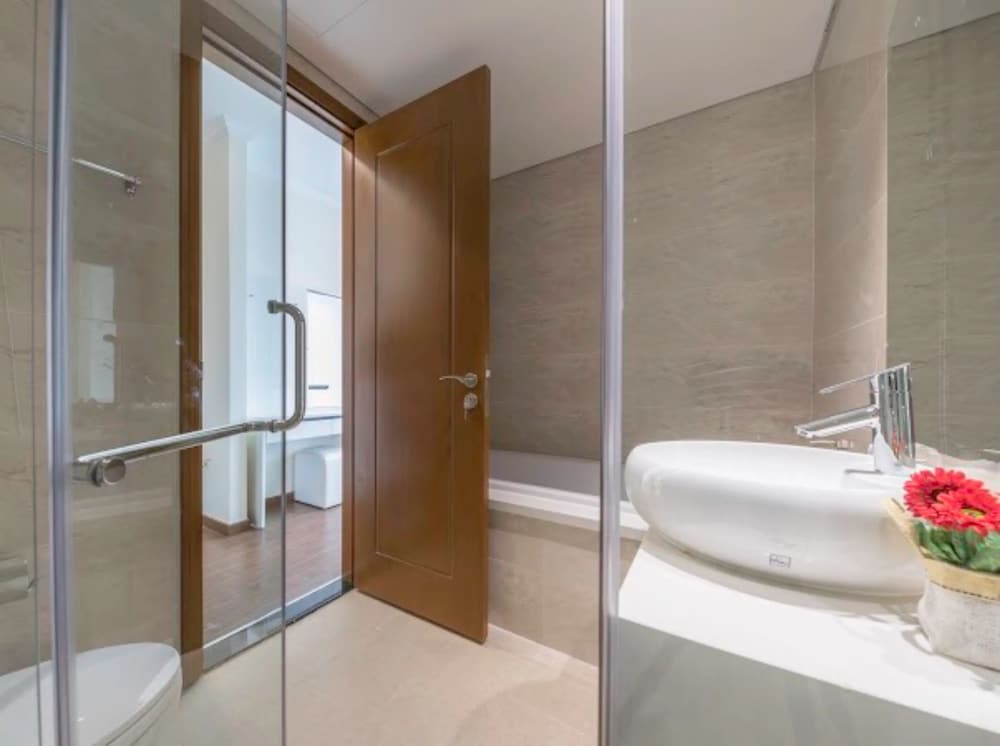 Somi Luxstay LP