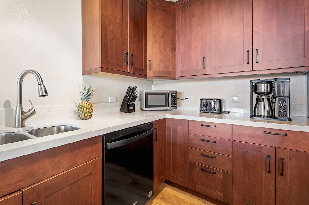 Easy Walk to Village - Air-conditioning - Ocean View - Wifi - Vrkcv