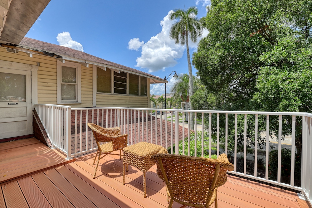 The Hibiscus House