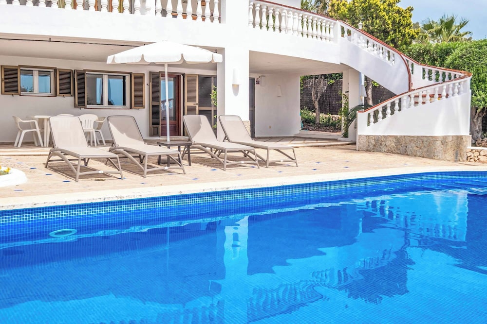 Villa Delfin